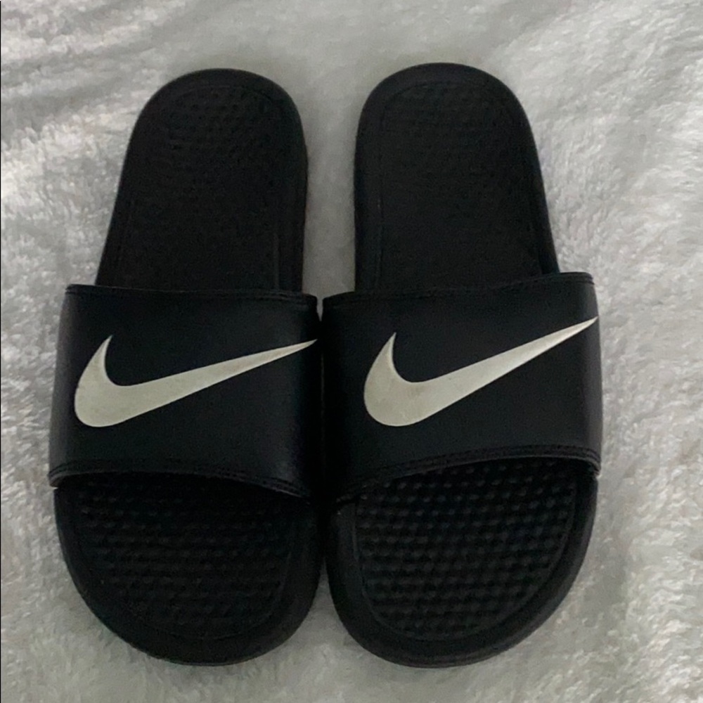Nike slides